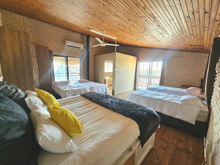 5 Bedroom Property for Sale in Bloemhof North West